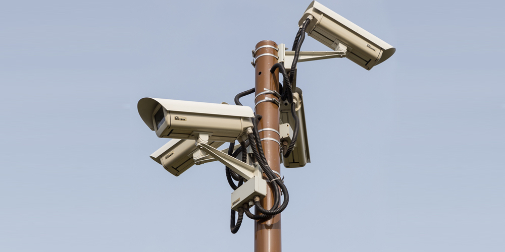 Как установить оборудование для видеонаблюдения на улицах города
